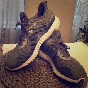 Adidas Alpha Bounce men’s 10